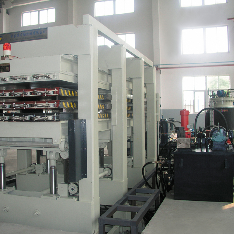 PSP系列夹芯板复合发泡设备