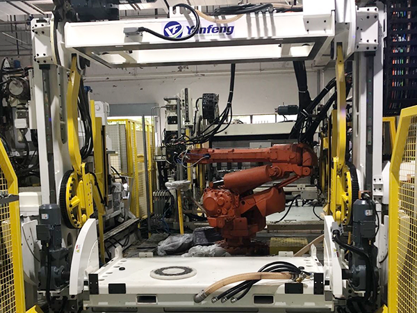 汽车仪表板发泡生产线