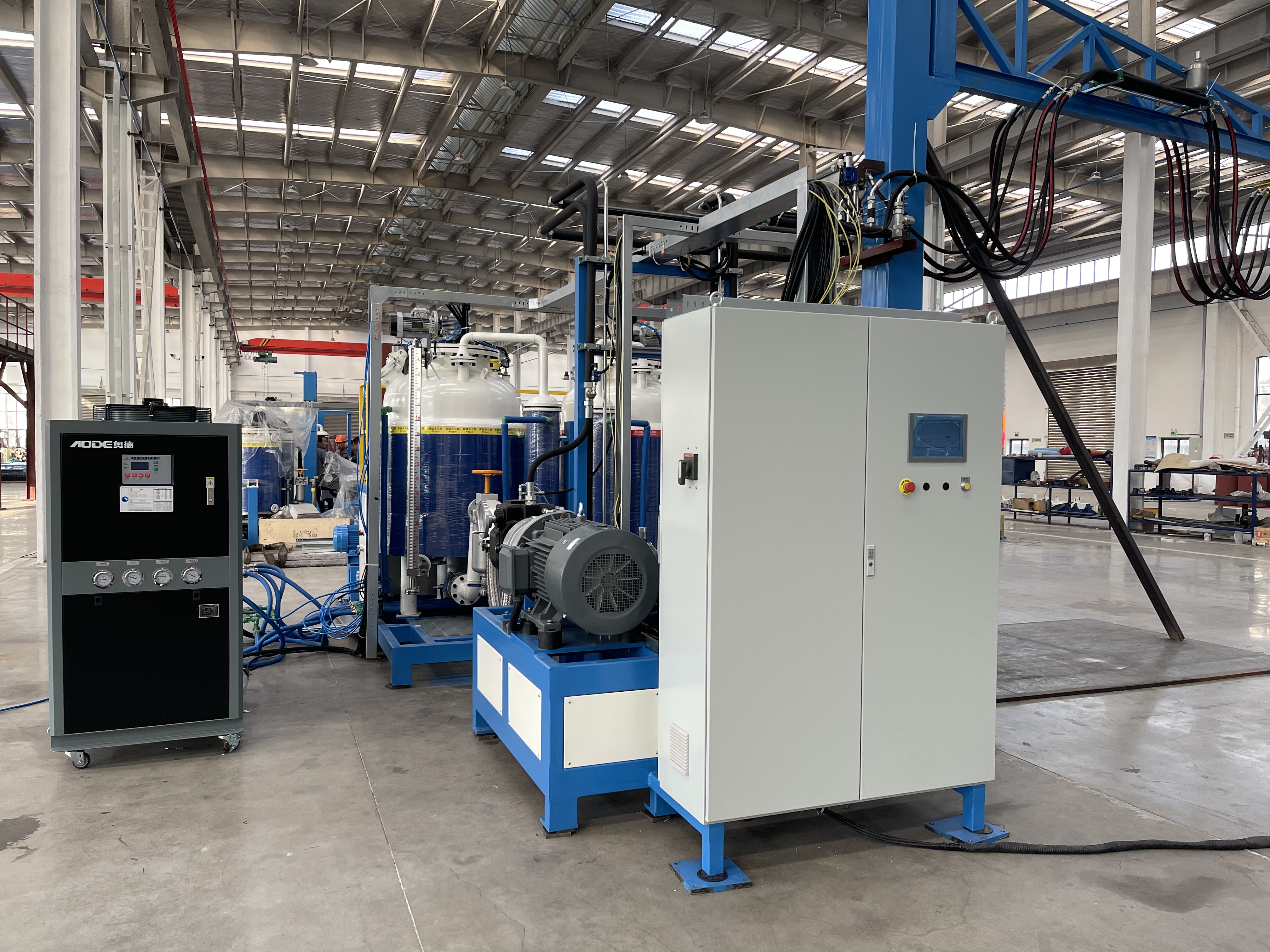 HPM系列保温管发泡生产线